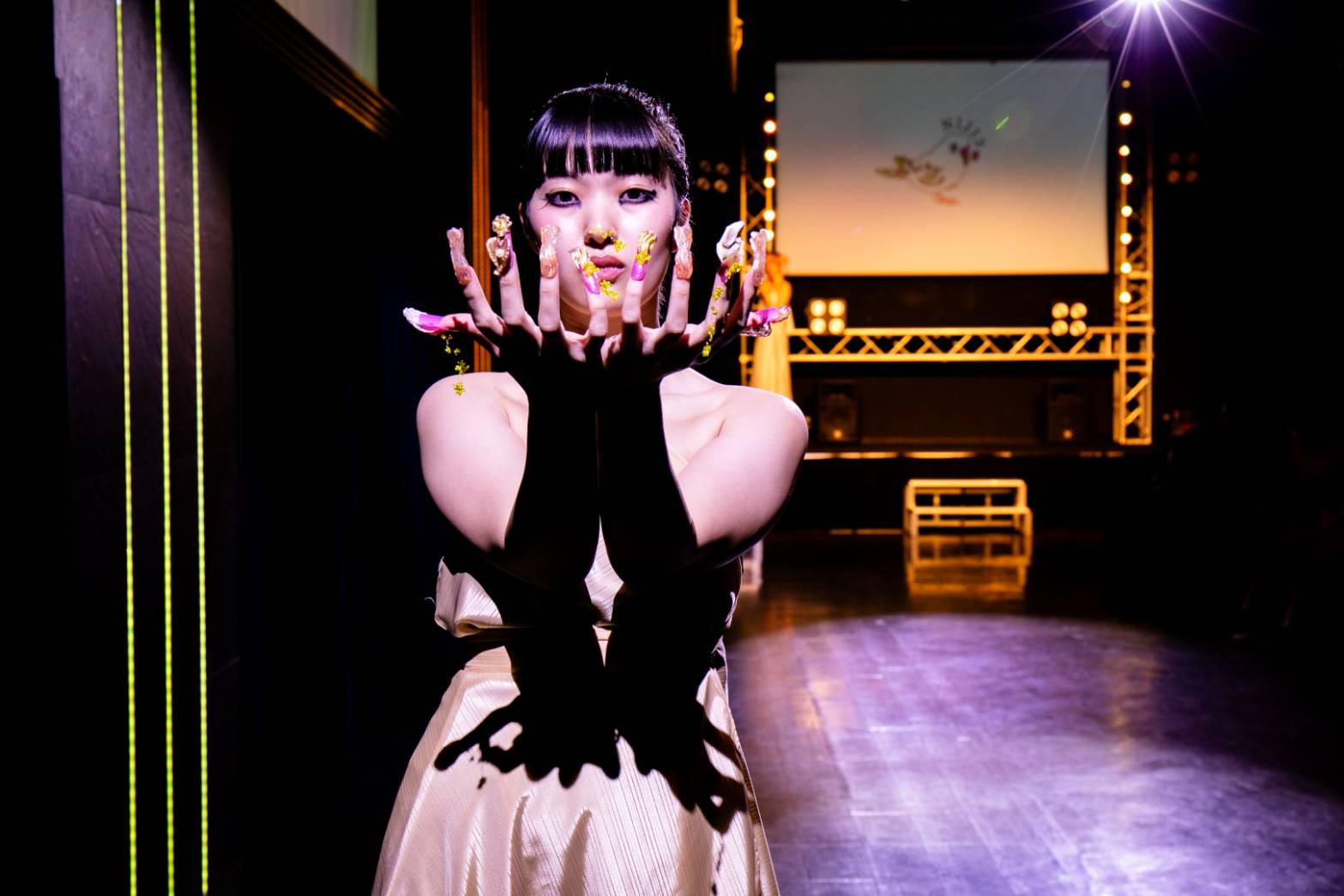 NAIL VENUS 掲載